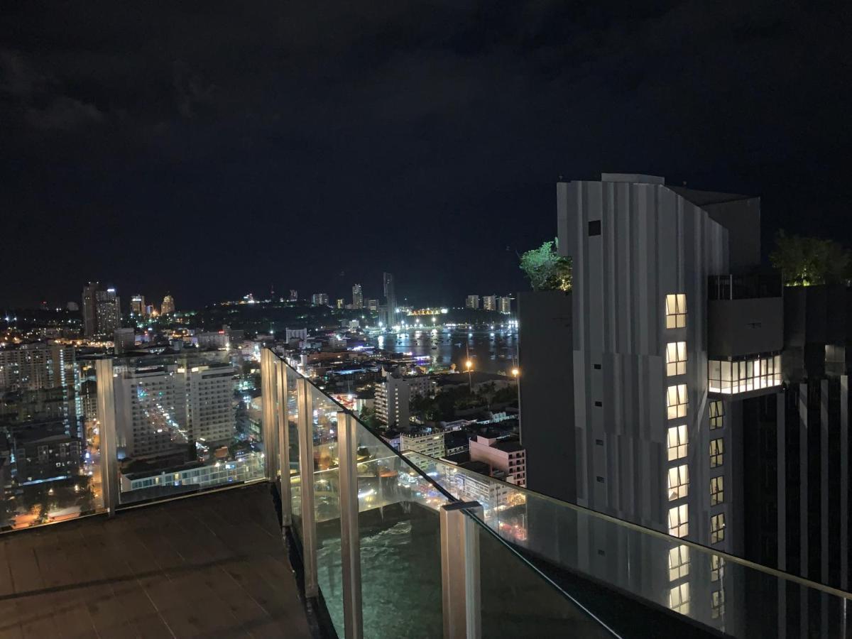 Base Condos Pattaya Εξωτερικό φωτογραφία