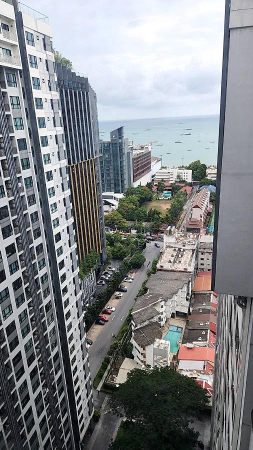 Base Condos Pattaya Εξωτερικό φωτογραφία
