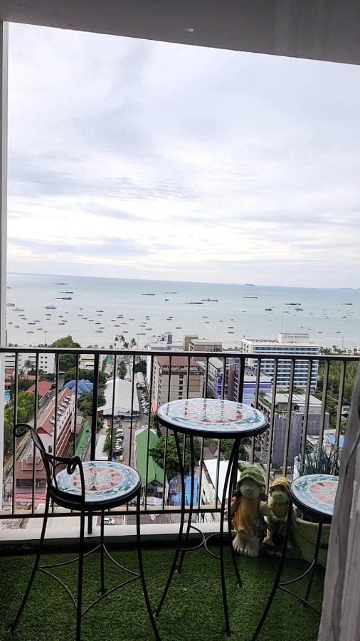 Base Condos Pattaya Εξωτερικό φωτογραφία