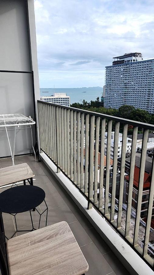 Base Condos Pattaya Εξωτερικό φωτογραφία